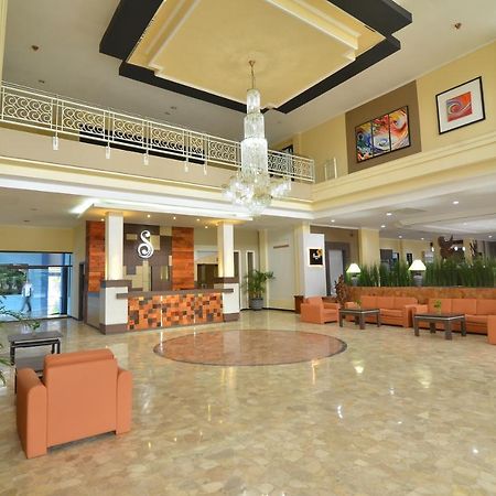 Hotel Sofia Juanda Surabaya Sidoarjo Esterno foto