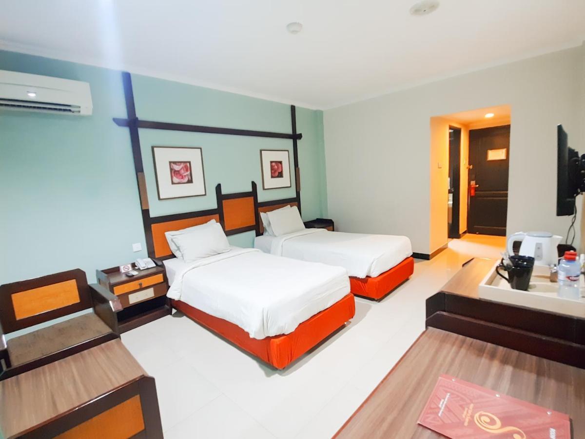 Hotel Sofia Juanda Surabaya Sidoarjo Esterno foto
