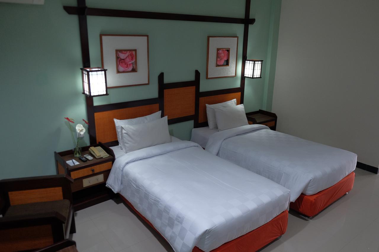 Hotel Sofia Juanda Surabaya Sidoarjo Esterno foto