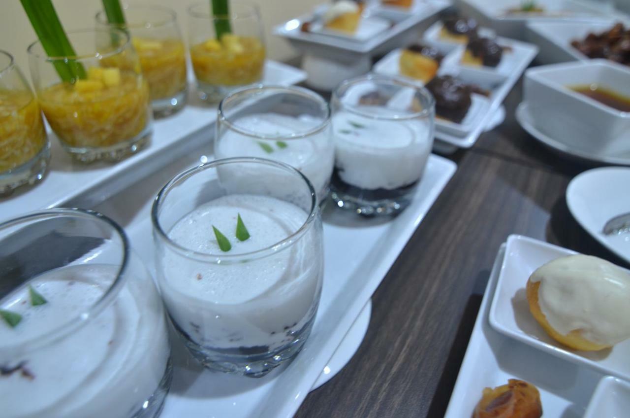 Hotel Sofia Juanda Surabaya Sidoarjo Esterno foto